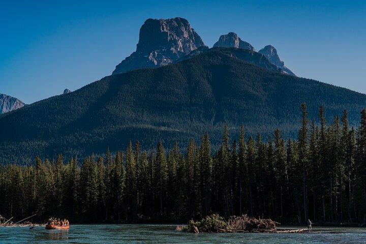 Galleggiante serale di 2 ore nella natura nelle Montagne Rocciose canadesi