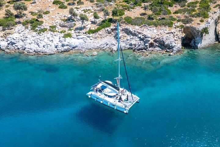Sithonia: Catamaran Day Cruise – Explore Hidden Gems!