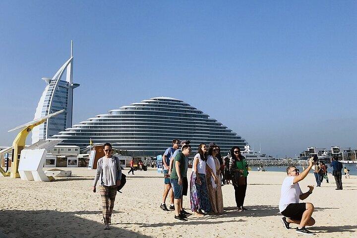 Excursion d'une journée à Dubaï avec billet d'entrée pour Burj Khalifa au sommet