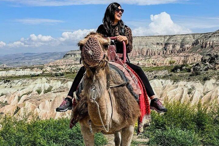 Balade à dos de chameau de 2 heures en Cappadoce