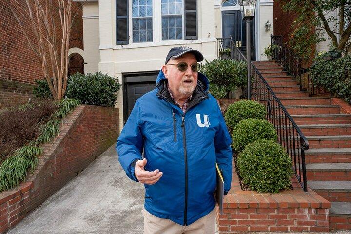 Tour a pie por Georgetown : espías, presidentes, y pasos exorcistas