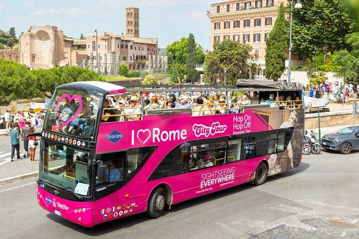 Excursão oficial em ônibus turístico hop-on hop-off em Roma