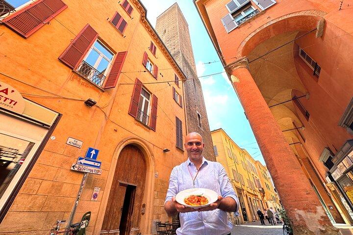 Bologna Mat- och vinprovning med stadsguidad sightseeingtur