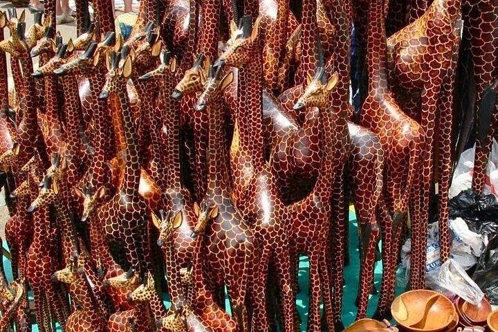 Shopping di souvenir di Nairobi e tour storico di mezza giornata