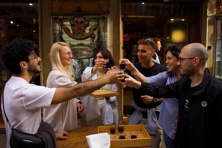 ローマ：アワード受賞のトラステヴェレ・グループ・フードツアー（ワイン付き）