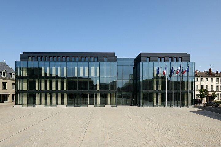 Chartres selvstyret vandretur med en app
