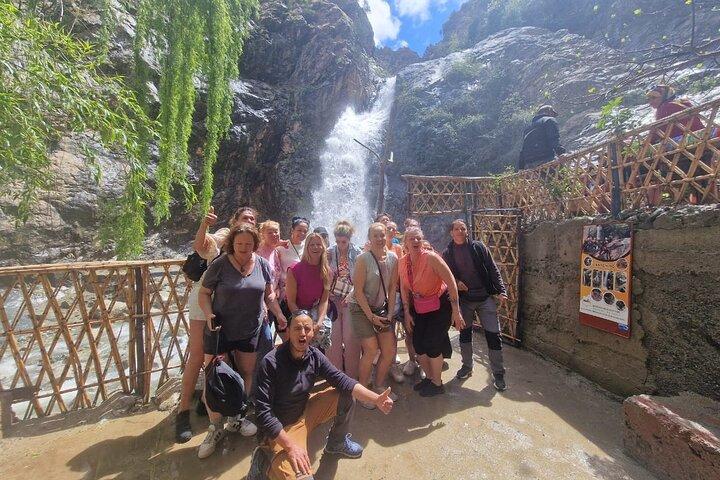 Marrakech: Atlas Mountains, Vallée de l'Ourika, Cascade et déjeuner