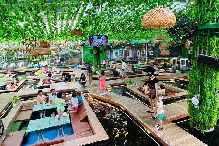 Ho-Chi-Minh-Café und Einkaufstour
