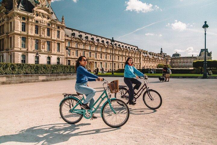 Paris Highlights mit dem Fahrrad erkunden