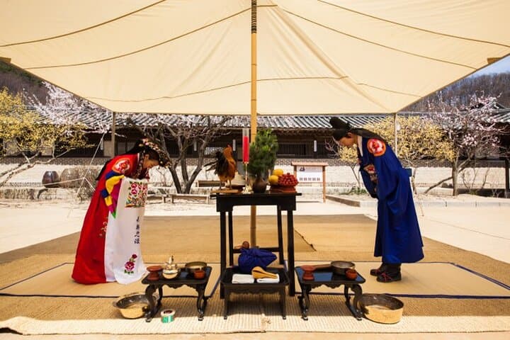 Korean Folk Village & Suwon Hwasung travel course