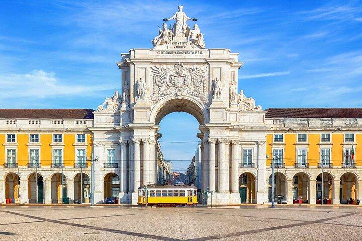 Trasferimento privato da Lisbona a Porto con tour di 5 città