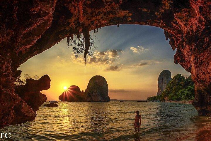 Krabi Hong Island Sunset Tour med grill och natt Plankton Simma