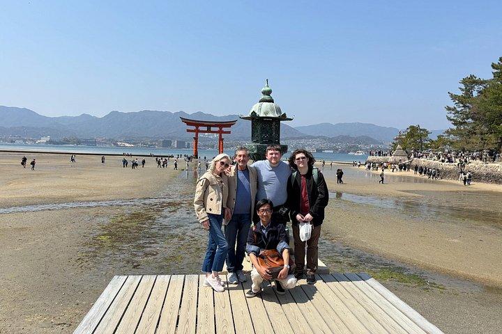 京都または大阪から新幹線で広島へのプライベート日帰り旅行
