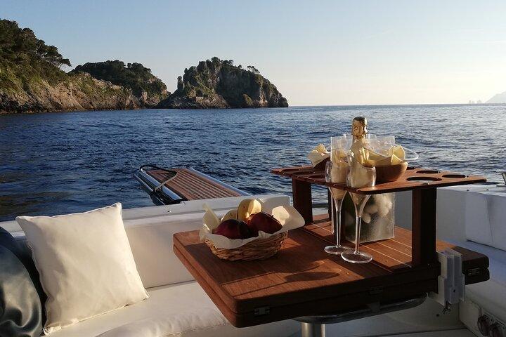 Cruzeiro Privado para Capri e Costa Amalfitana de Positano ou Amalfi - iate 40'