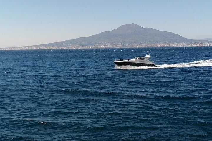 Private Cruise from Naples to Capri and Amalfi Coast - yacht 50'