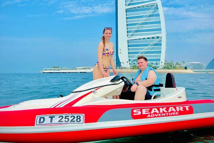 Incroyable excursion en bateau sans chauffeur de 60 minutes à Dubaï