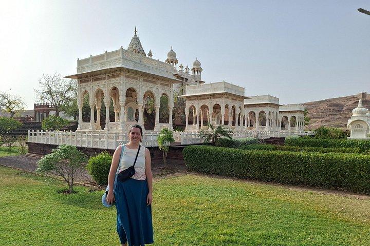 Jodhpur Heritage Pvt Tour : Monuments, Step Well & Local Bazaar