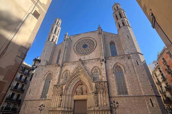 Barcellona senza tempo: rovine romane, quartiere gotico, ebraico e nato
