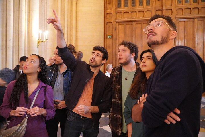 Visite guidée intérieure de Paris Notre-Dame avec accès groupé programmé