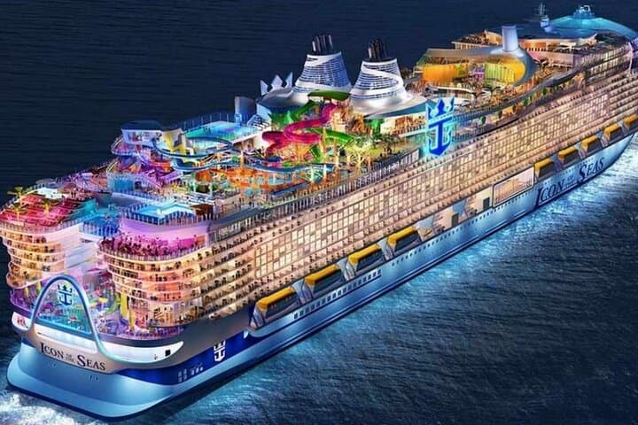 From/To Airport ATH - Piraeus Port Transfer with Private Minivan