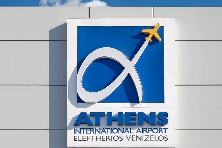 From/To Airport ATH - Piraeus Port Transfer with Private Minivan