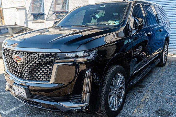 Trasferimento VIP di lusso all'aeroporto di New York City in berlina o SUV
