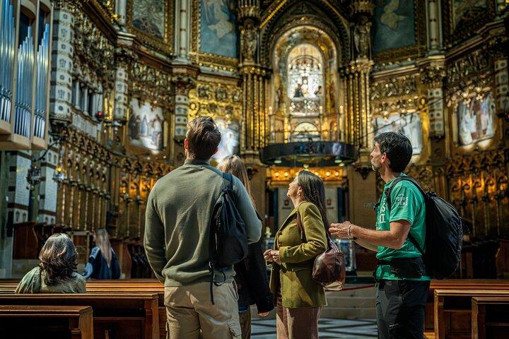 Montserrat Ridning & Kloster – Premium liten grupp