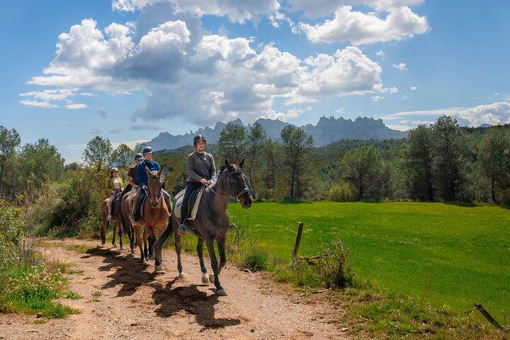 Montserrat Ridning & Kloster – Premium liten grupp
