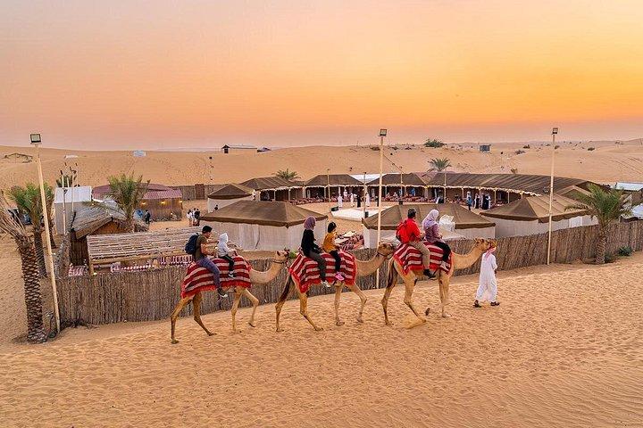 Safari VIP Red Dune con BBQ Pick/Drop Dinner Quad bike opcional