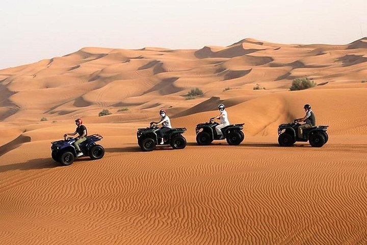 Safari VIP Red Dune con BBQ Pick/Drop Dinner Quad bike opcional