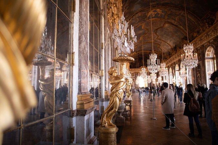 Family friendly private tour of Versailles Palace & Gardens