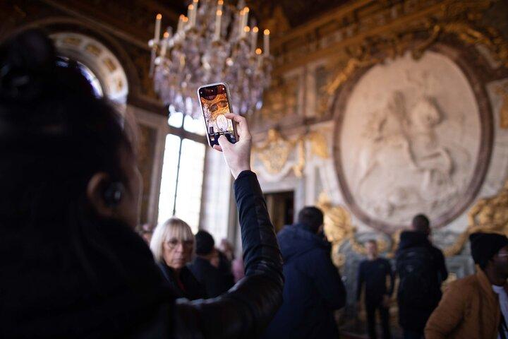 Family friendly private tour of Versailles Palace & Gardens