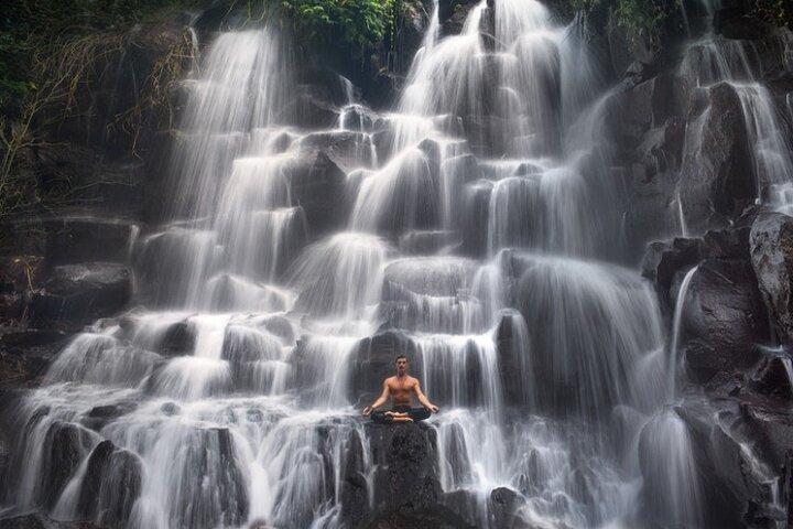 3 tours et déjeuners aux cascades d'Ubud surplombant le mont Batur