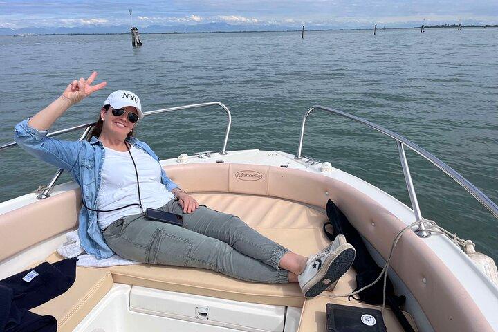 WarmVenice ヴェネツィアの運河とラグーンを巡るプライベートボートツアー