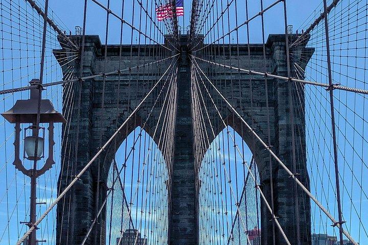 ブルックリン、ブロンクス、クイーンズのNYCバスツアー： アート、フード&スポーツ