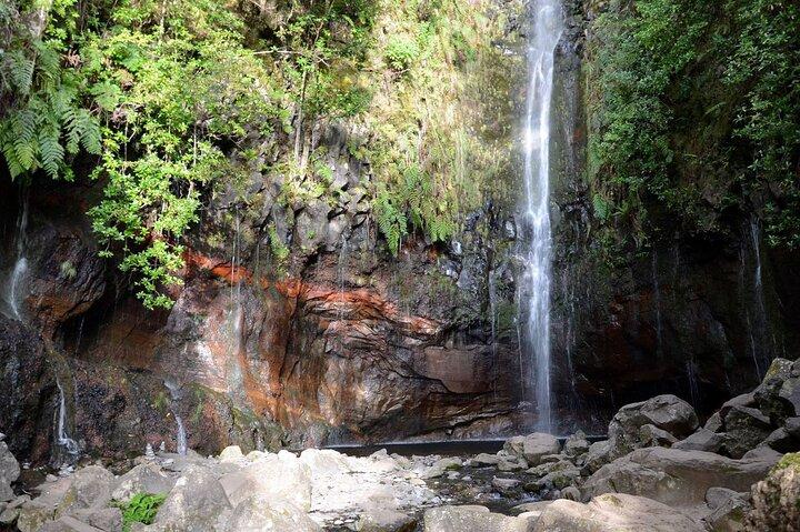 Madeira Rabacal Seen und Brunnen