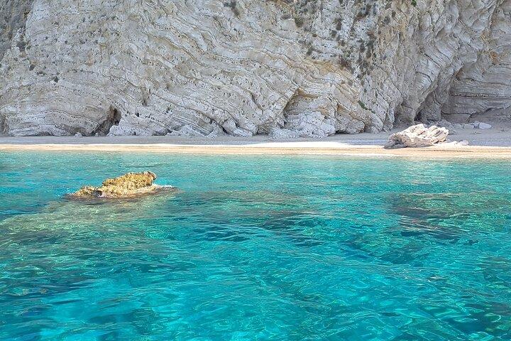Paleokastritsa Corfu: Paradise, Yali Beach & Blue Caves Tour de barco