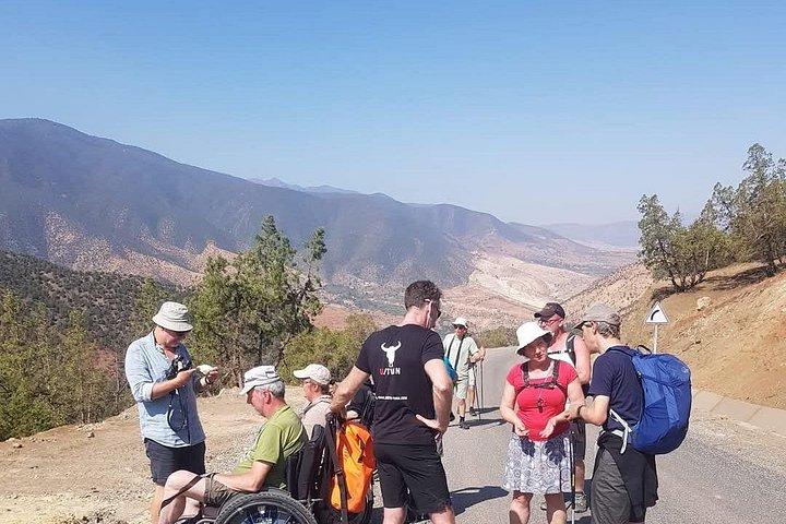 マラケシュからハイアトラスのユニークなベルベル人の村への日帰り旅行