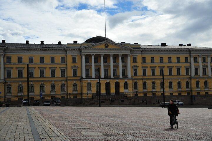 Helsinki Walking Tour em Português Grupo pequeno
