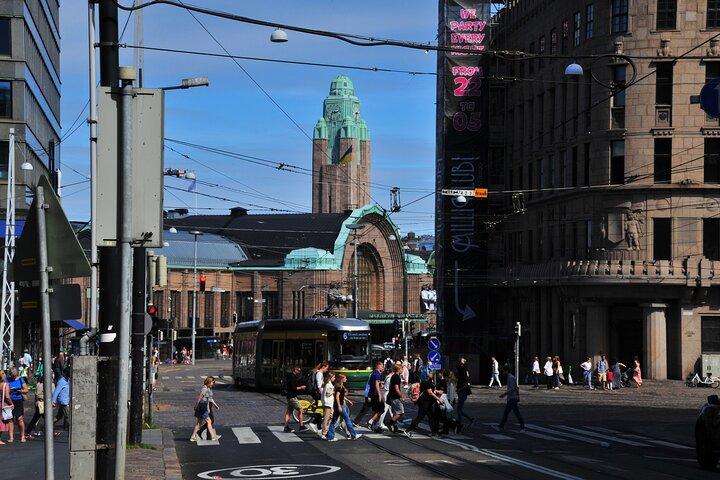 Helsinki Walking Tour em Português Grupo pequeno