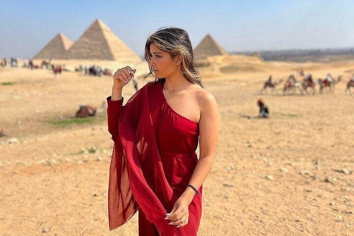 Layover Guided Tour To Giza Pyramids