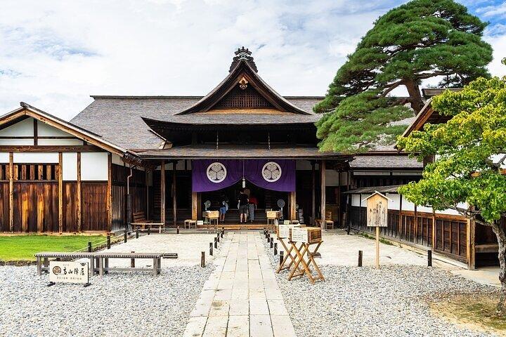 Excursão privada de dia inteiro em Takayama Old Township e Shirakawago