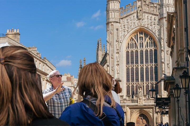 Bath: History & Highlights Shared Walking Tour for 2-8 people