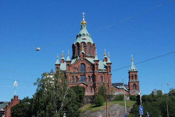 Hoofdstad van contrasten: Een zelfstandige audiotour in Helsinki