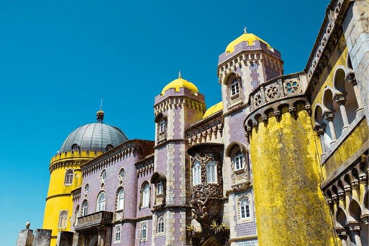 Visite de Sintra et Lisbonne en petit groupe avec billet Pena Park en van