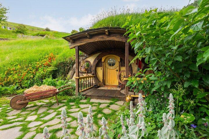 Excursion d'une journée dans les coulisses du Hobbiton privé au départ d'Auckland