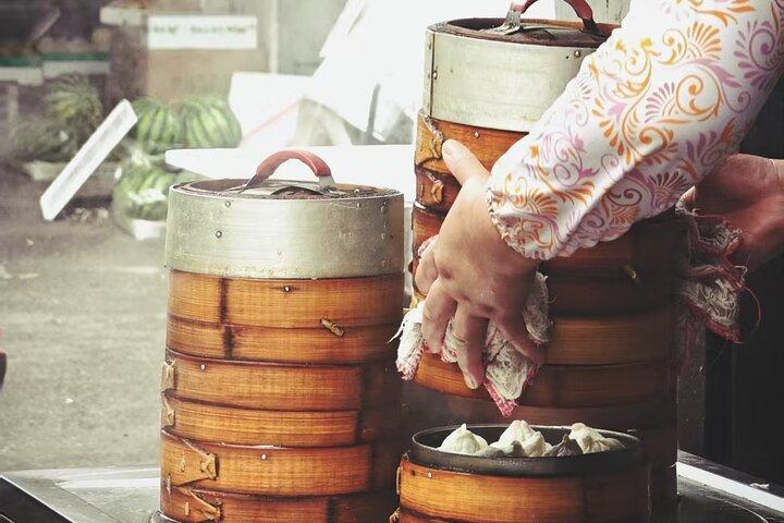 南京で旬の珍味を味わう本格屋台フードウォーク