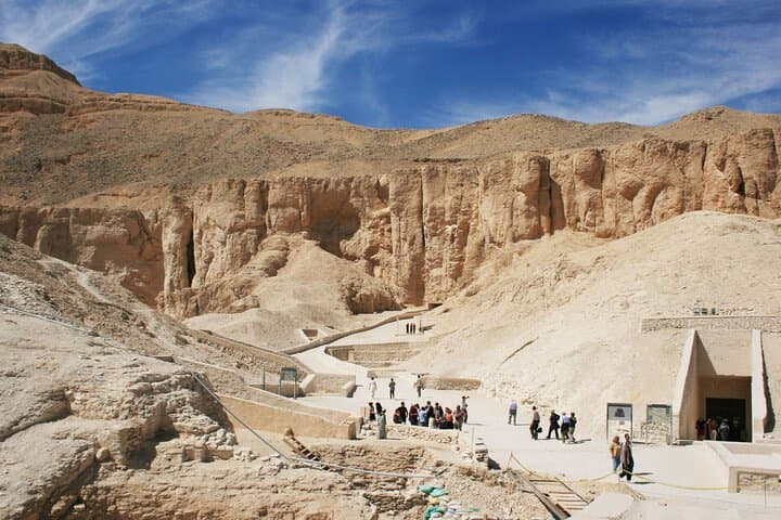 Full day tour:Valley of the kings &Queens&Hatshepsut Temple &more