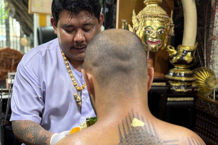 Traditionele Thaise Tattoo Ervaring met Ceremonie
