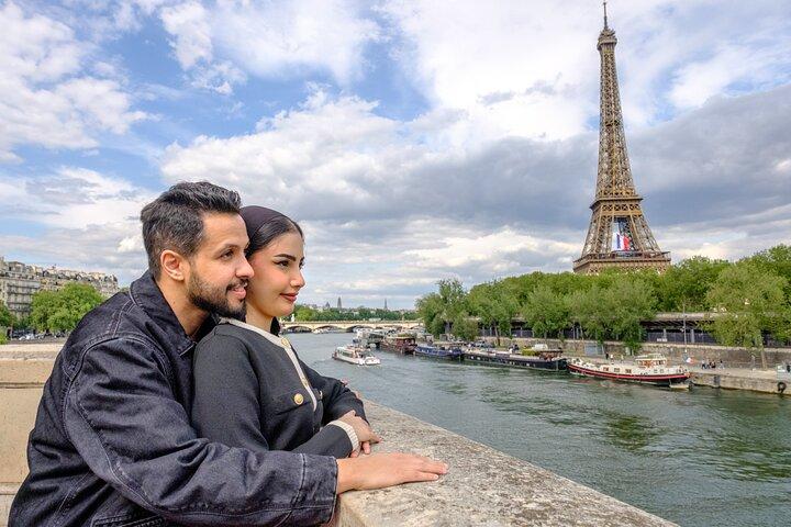 Paris: Your Own Private Photoshoot at the Eiffel Tower